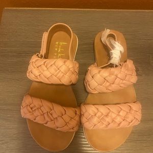 Nicole Hiller little girl sandal